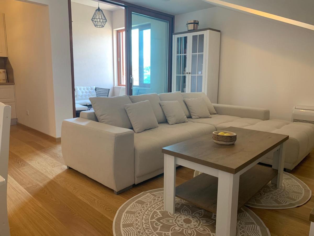 Apartment Mujo *